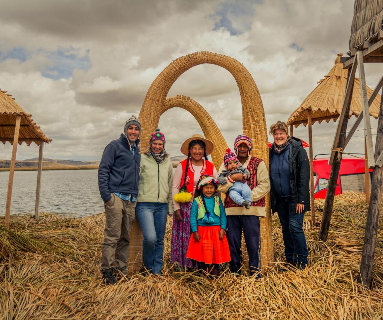פונו Uros Samarana Uta Lodge מראה חיצוני תמונה